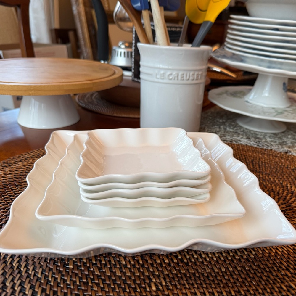 Elegant Hankook Linen White Fine Bone China Scalloped Square Plate Set-Korea 🇰🇷